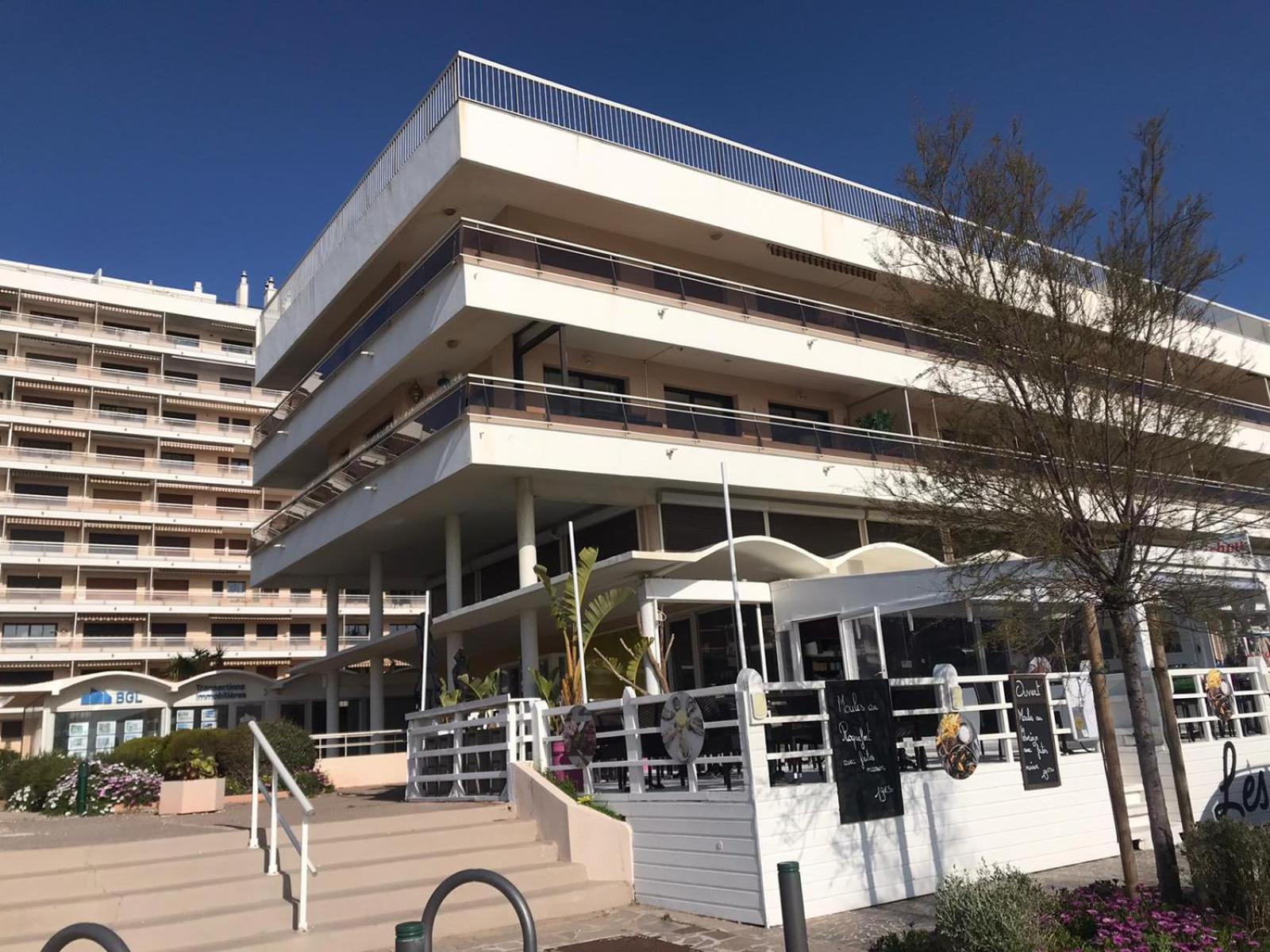 Premium Sea Front Apartment Le Lavandou Exterior photo