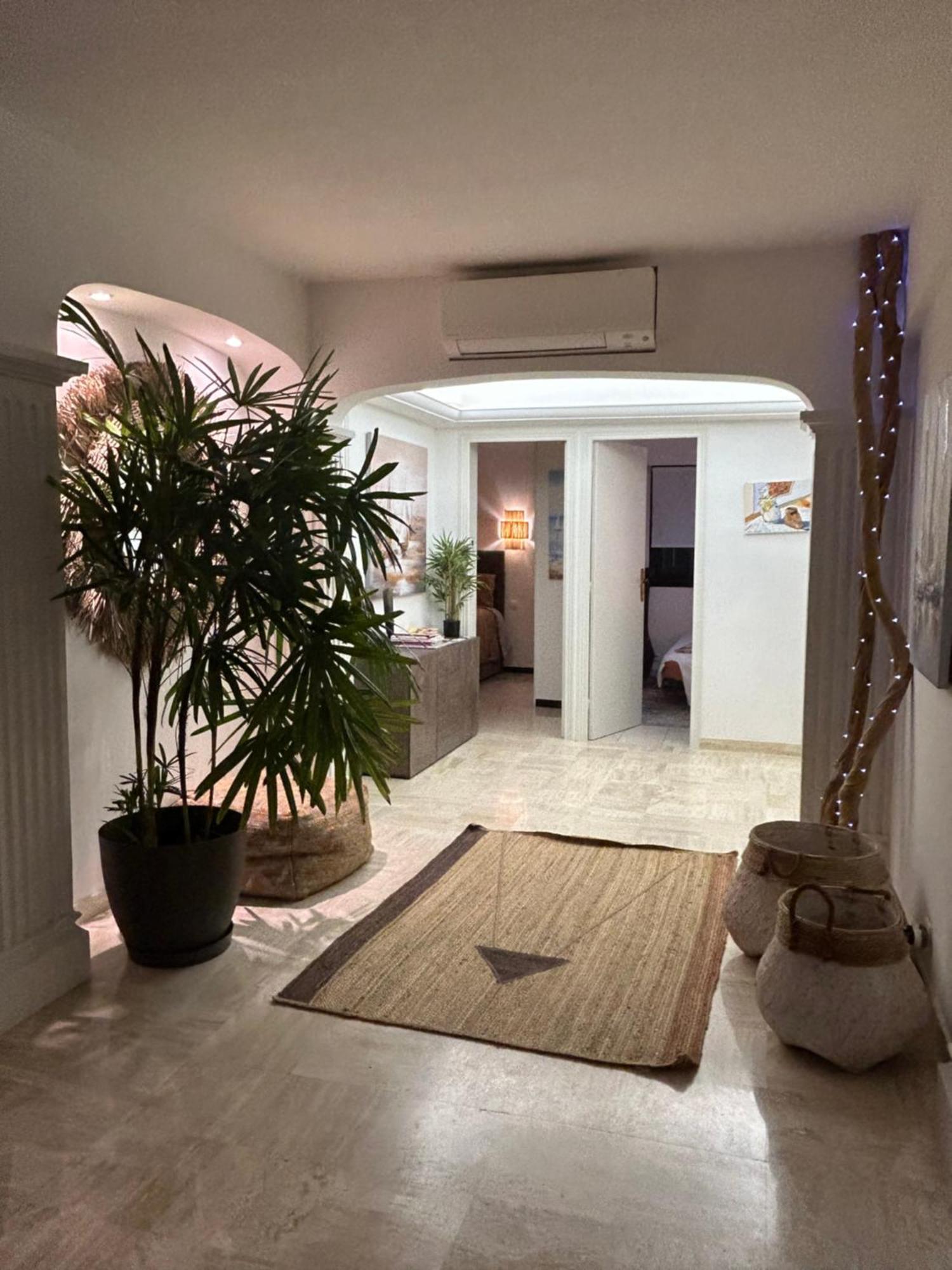 Premium Sea Front Apartment Le Lavandou Exterior photo